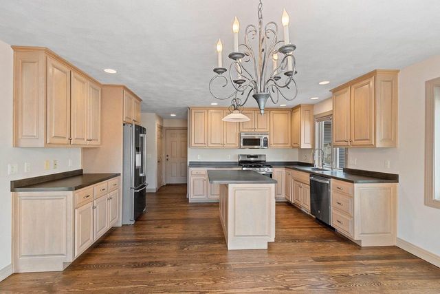 309 LOUISE DRIVE, Wrightstown, WI 54180