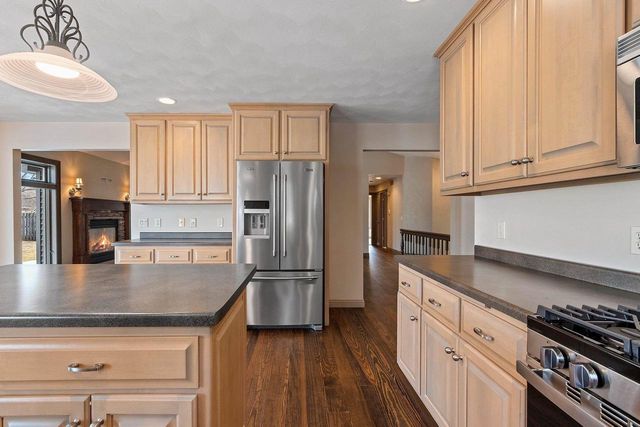 309 LOUISE DRIVE, Wrightstown, WI 54180