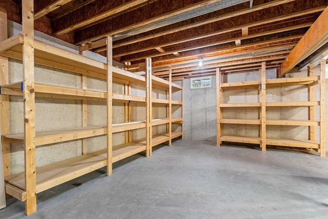 309 LOUISE DRIVE, Wrightstown, WI 54180