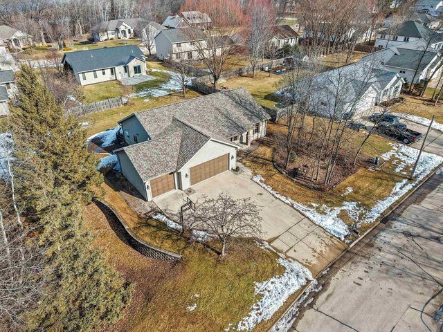309 LOUISE DRIVE, Wrightstown, WI 54180