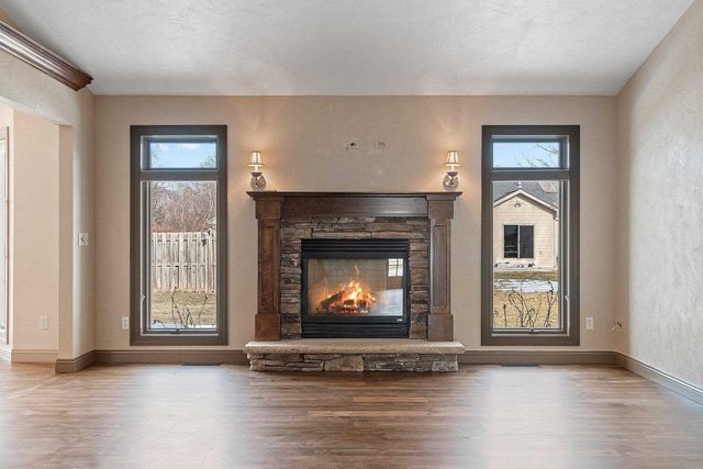 309 LOUISE DRIVE, Wrightstown, WI 54180