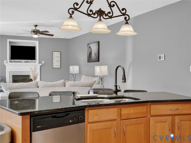 7478 Troub Ln, Mechanicsville, VA 23111