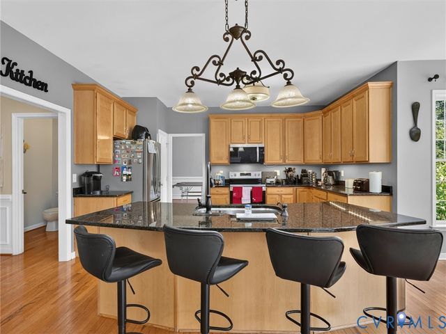 7478 Troub Ln, Mechanicsville, VA 23111