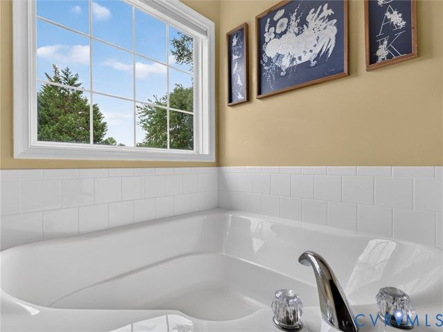 7478 Troub Ln, Mechanicsville, VA 23111