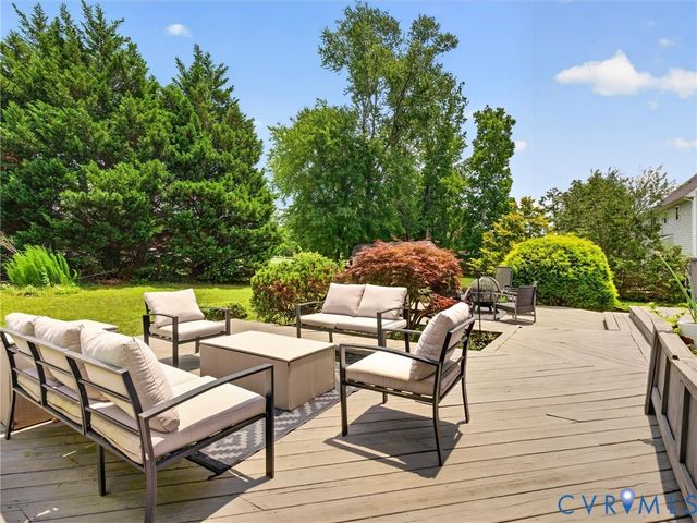 7478 Troub Ln, Mechanicsville, VA 23111