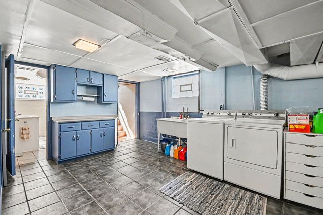18010 Burnham Avenue, Lansing, IL 60438
