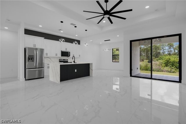 2909 Dora AVE N, Lehigh Acres, FL 33971