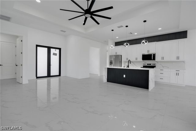 2909 Dora AVE N, Lehigh Acres, FL 33971
