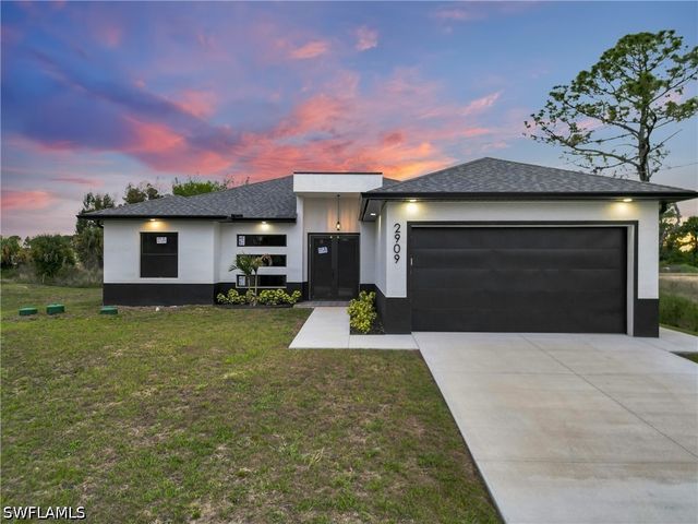 2909 Dora AVE N, Lehigh Acres, FL 33971
