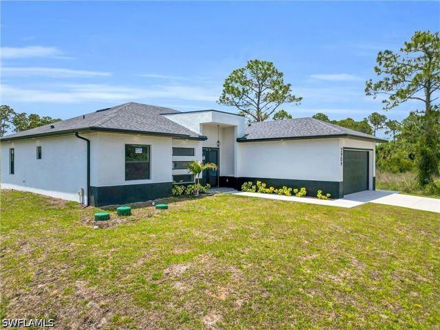 2909 Dora AVE N, Lehigh Acres, FL 33971