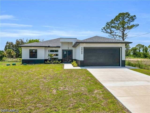 2909 Dora AVE N, Lehigh Acres, FL 33971