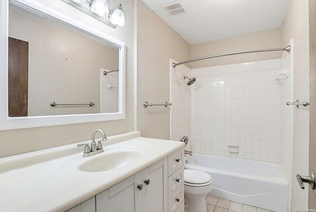 13731 LANDMARK HL, San Antonio, TX 78217