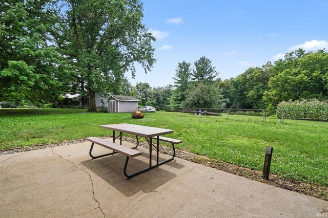 60325 County Road 3, Elkhart, IN 46517