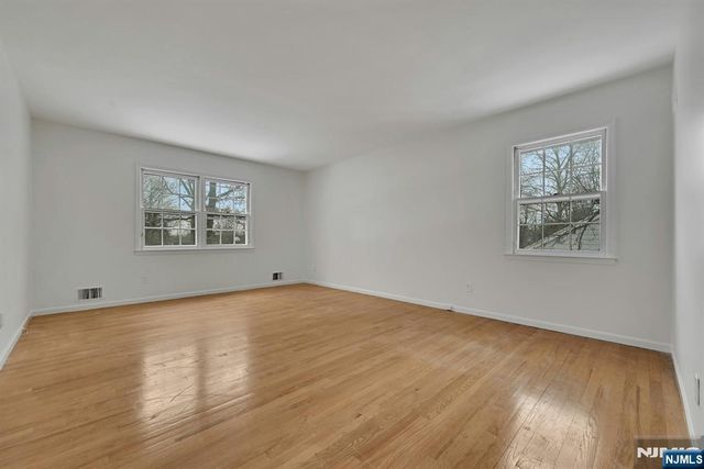 229 Allison Court, Englewood, NJ 07631