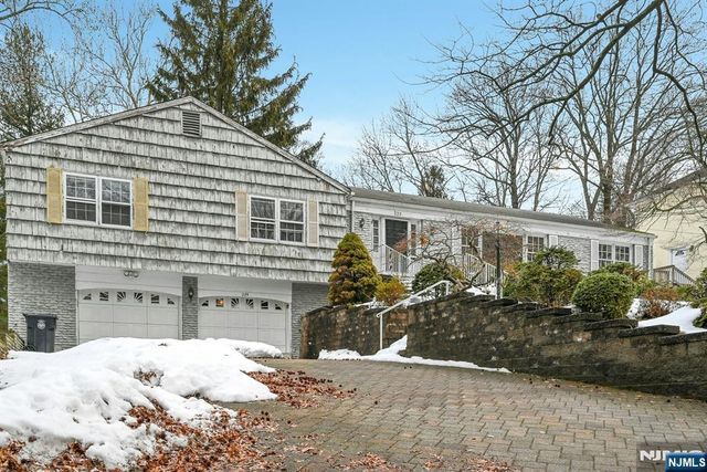 229 Allison Court, Englewood, NJ 07631