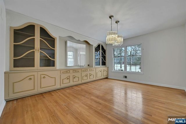 229 Allison Court, Englewood, NJ 07631