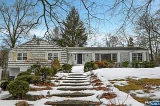 229 Allison Court, Englewood, NJ 07631
