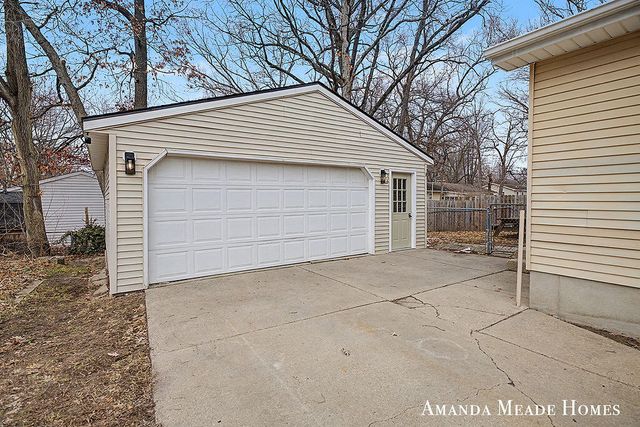 3913 Michael Avenue SW, Wyoming, MI 49509