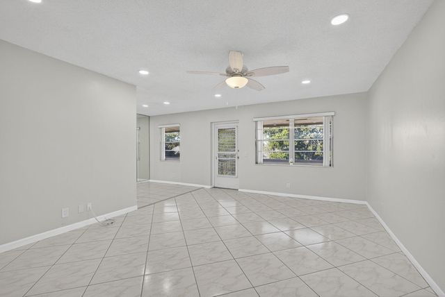 149 Hastings I, West Palm Beach, FL 33417