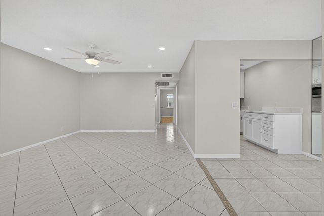 149 Hastings I, West Palm Beach, FL 33417