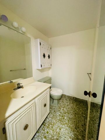 725 Lori Drive 412, Palm Springs, FL 33461