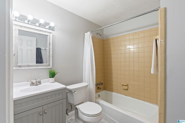 5613 DOUBLE TREE CIRCLE, Birmingham, AL 35242