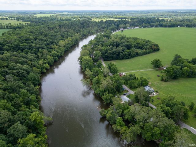 11344 W Horseshoe Bend Road, Brookston, IN 47923