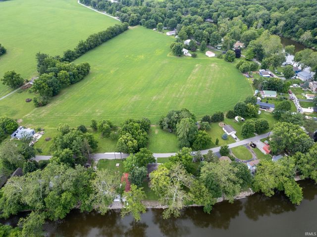 11344 W Horseshoe Bend Road, Brookston, IN 47923