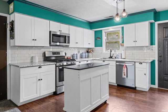 11344 W Horseshoe Bend Road, Brookston, IN 47923