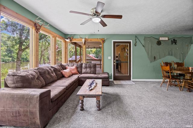 11344 W Horseshoe Bend Road, Brookston, IN 47923