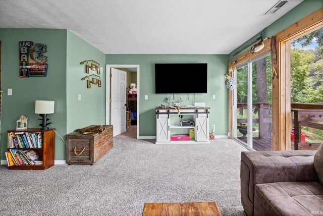 11344 W Horseshoe Bend Road, Brookston, IN 47923