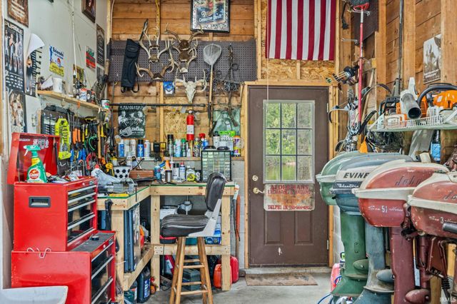 11344 W Horseshoe Bend Road, Brookston, IN 47923