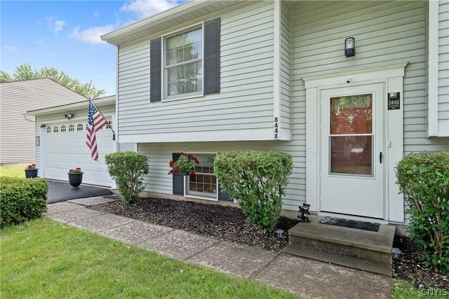8448 Chinkapin Circle, Cicero, NY 13039
