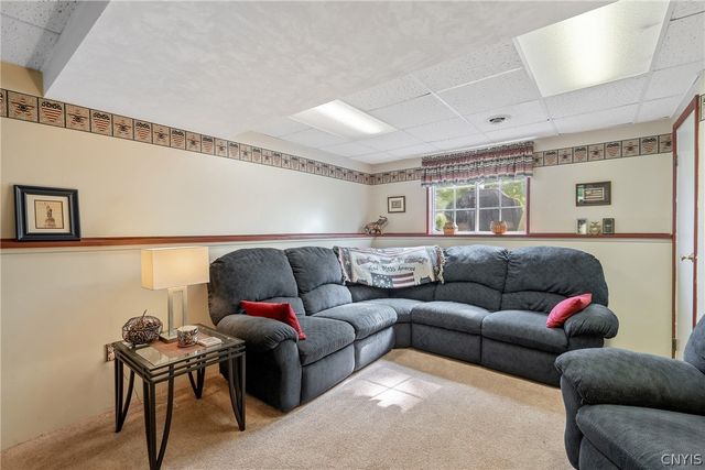 8448 Chinkapin Circle, Cicero, NY 13039