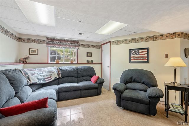 8448 Chinkapin Circle, Cicero, NY 13039