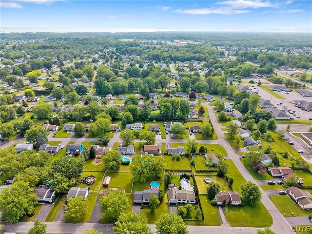 8448 Chinkapin Circle, Cicero, NY 13039