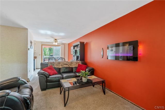 8448 Chinkapin Circle, Cicero, NY 13039