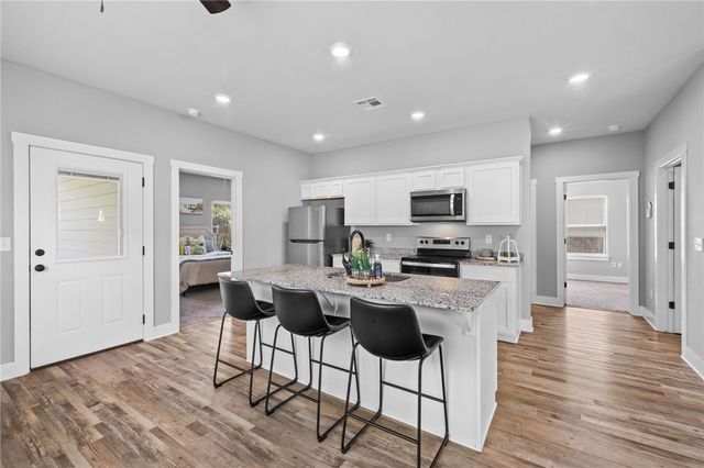 920 Snyder Springs Loop, Watts, OK 74964