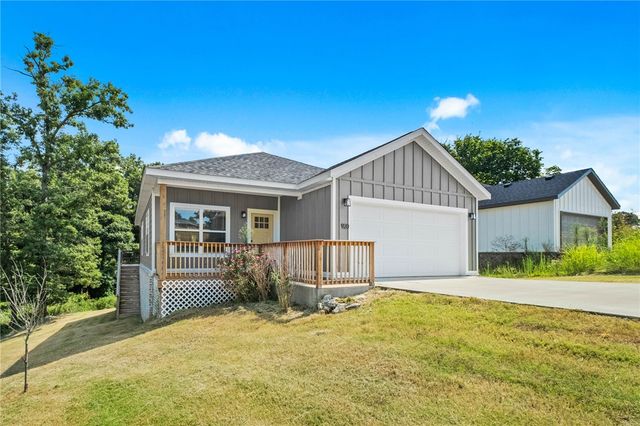 920 Snyder Springs Loop, Watts, OK 74964