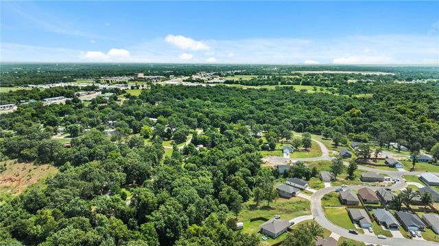 920 Snyder Springs Loop, Watts, OK 74964