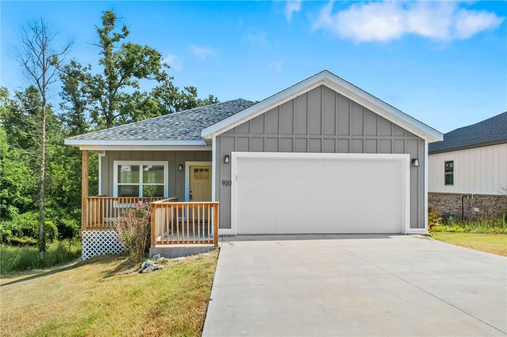 920 Snyder Springs Loop, Watts, OK 74964