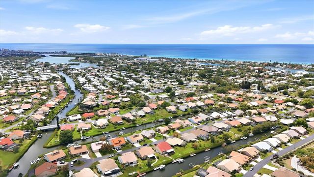 140 INLETS BOULEVARD 140, Nokomis, FL 34275