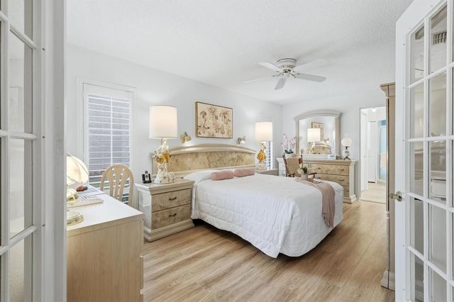 140 INLETS BOULEVARD 140, Nokomis, FL 34275