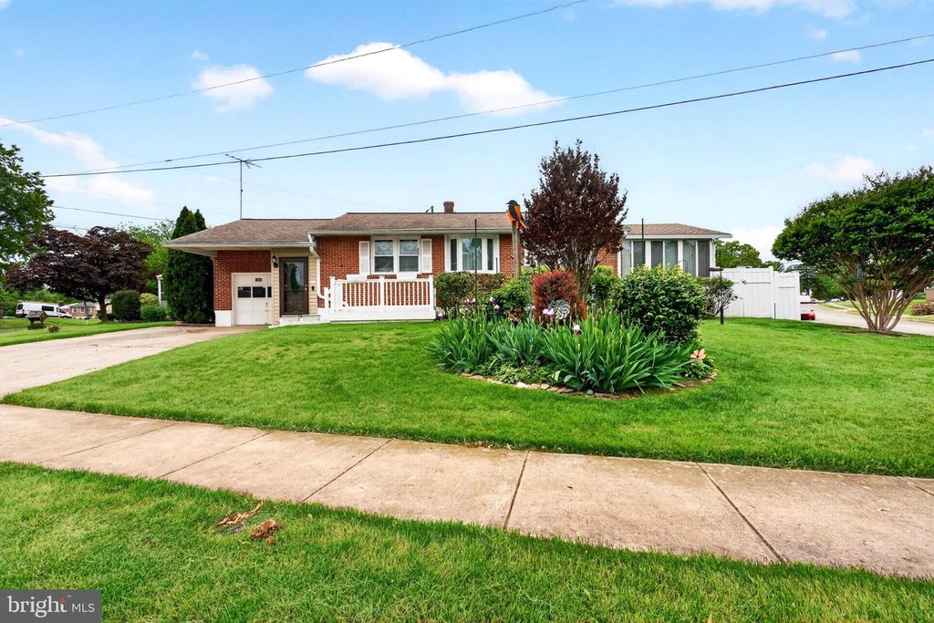 1200 WHITMAN DR, Glen Burnie, MD 21061