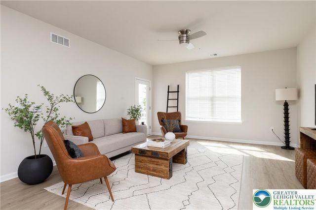 2897 Easton Avenue 303, Bethlehem City, PA 18017