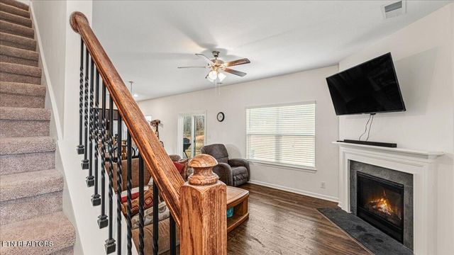 240 Summer Glenn Lane, Loudon, TN 37774