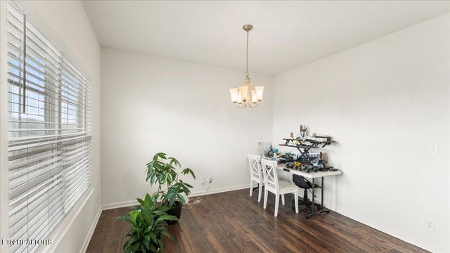 240 Summer Glenn Lane, Loudon, TN 37774