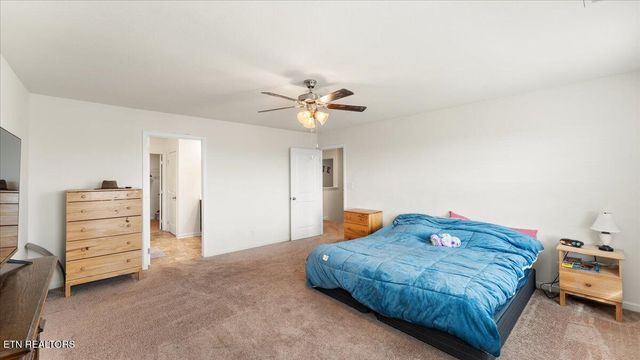 240 Summer Glenn Lane, Loudon, TN 37774