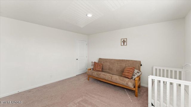 240 Summer Glenn Lane, Loudon, TN 37774