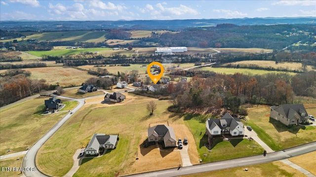 240 Summer Glenn Lane, Loudon, TN 37774